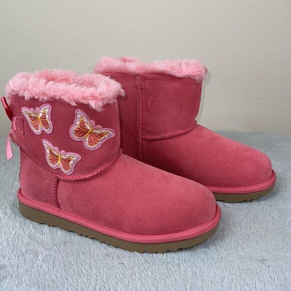 UGG mini Bailey Bow II Butterfly Girls Sz 4 - Picture 1 of 7